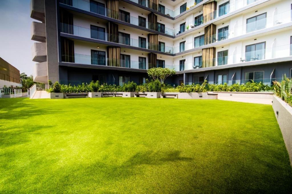 Splendid Apartments @ The Lennox Akra Dış mekan fotoğraf